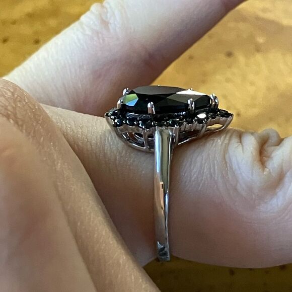 Natural Black Spinel Sterling Silver Ring Size 6 - Picture 3 of 10